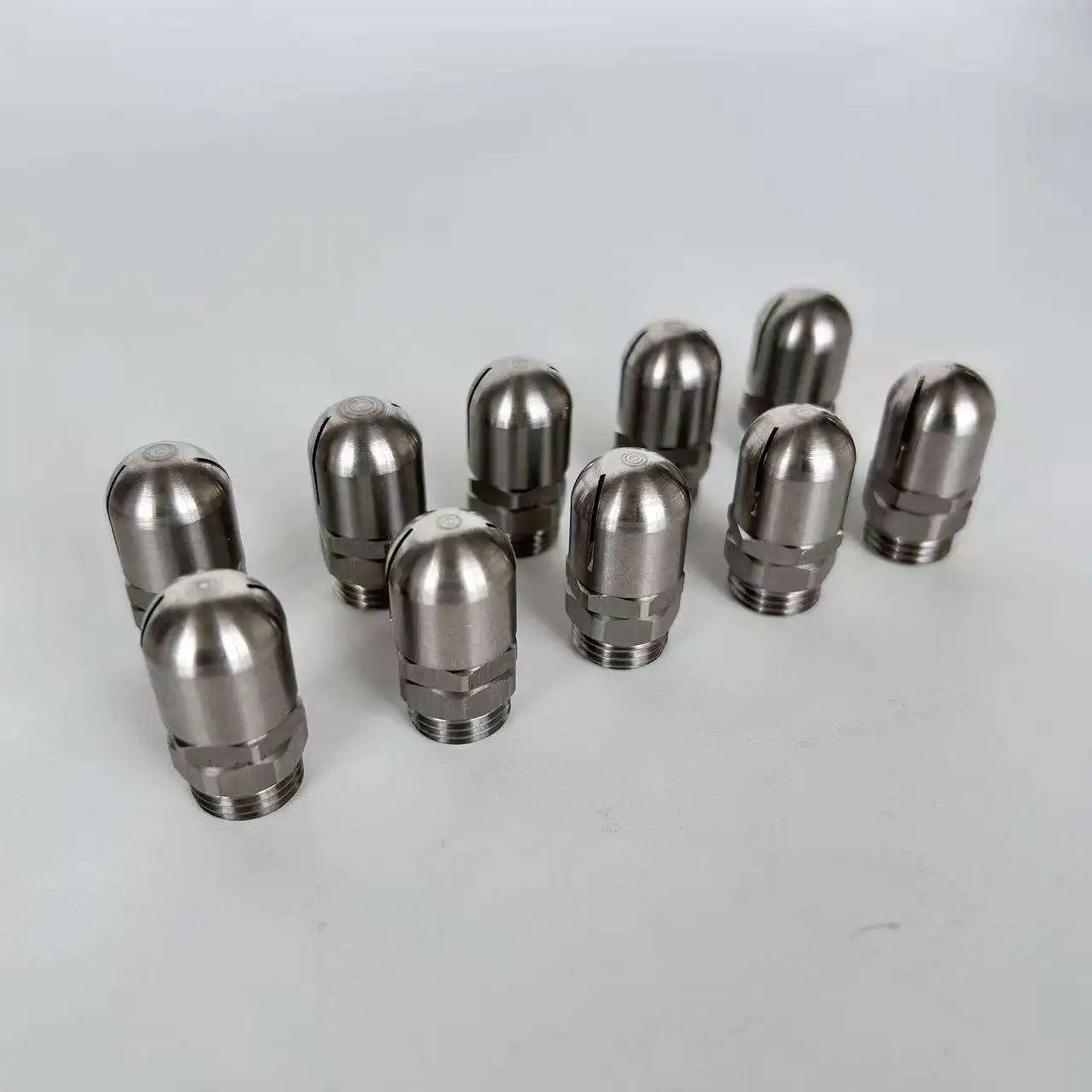 360° Automatic Rotating Fan Nozzle, 304SS Industrial High Pressure Washing Nozzle for Bottle&Can Cleaning,for Dedusting&Cleaning
