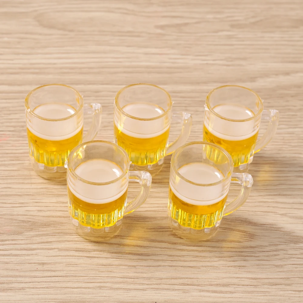 Tusember 5 Stück Prost Harz 3D Simulation Bierkrug Charms Sprudelnde Getränkeflaschen Anhänger Ohrring Armband DIY Schlüsselanhänger Schmuck – Detail 3