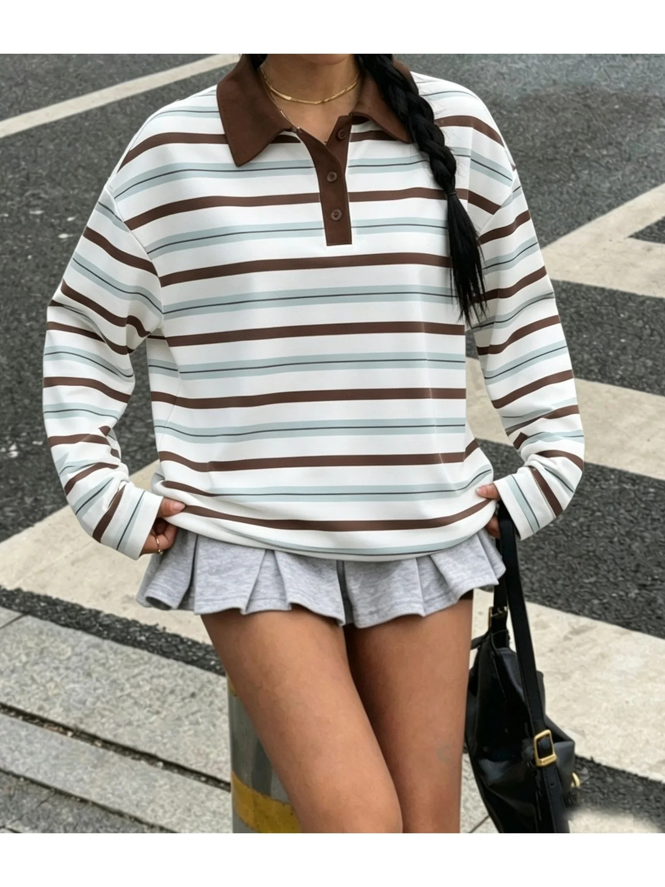 Damen-Hoodie mit gestreiftem Leopardenmuster, langen Ärmeln, Revers und Knöpfen, lässig-elegante Herbstkleidung für den Alltag und Reisen. – Detail 8