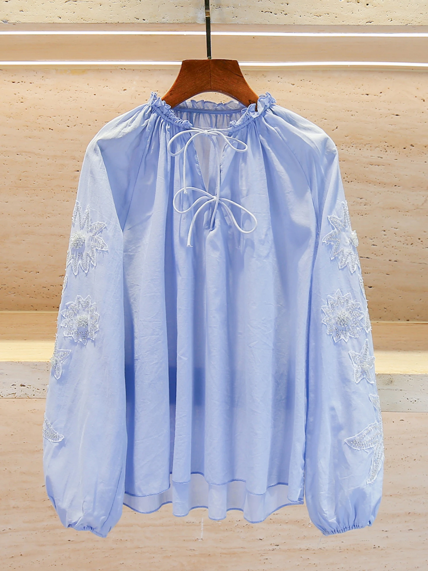 

Ele V-Ne Belted irt Top Soft Sle Bead Embellied Women's High-End Summer Faion Commute Straight Cut Bubble Sve