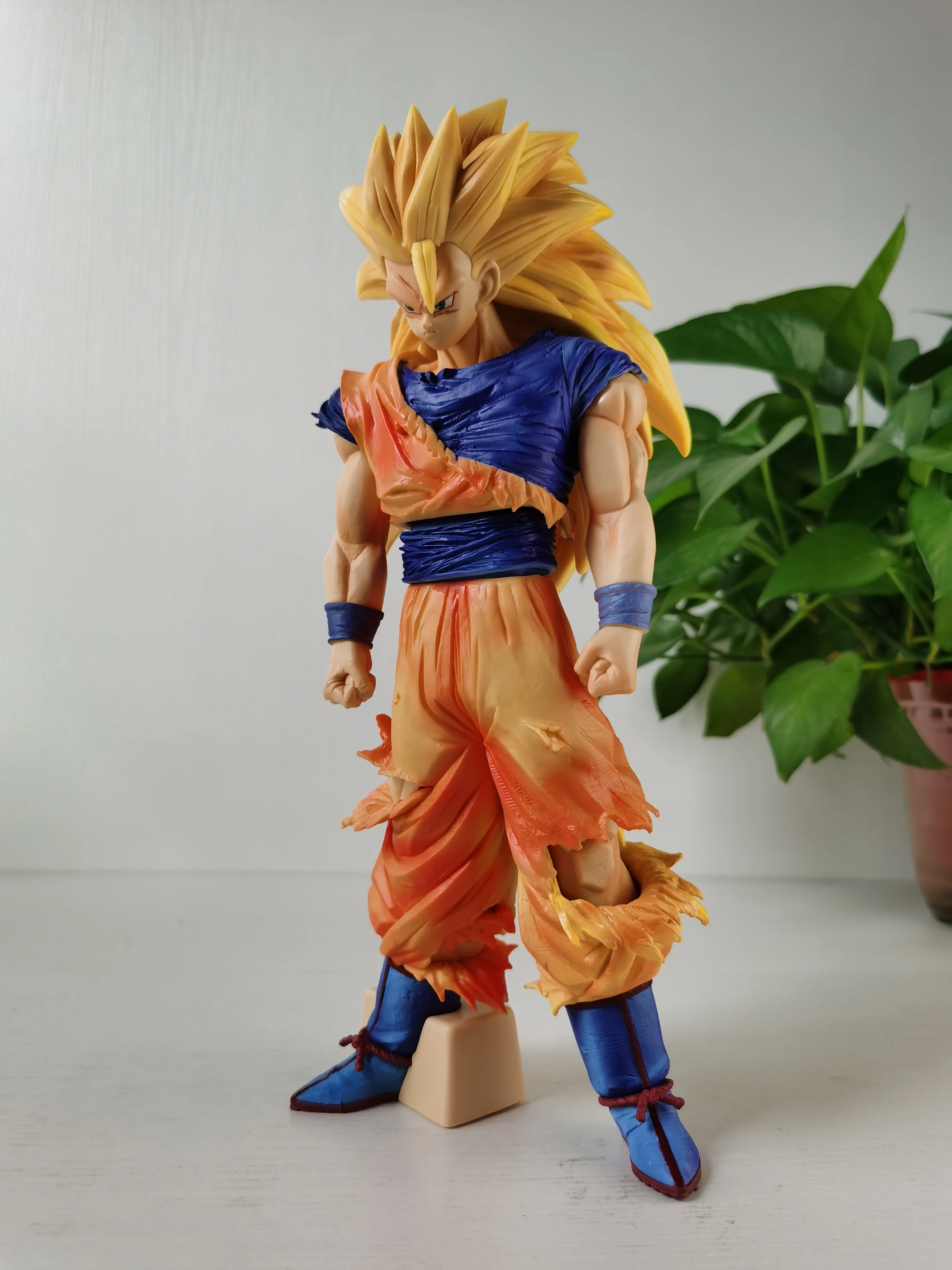 

31cm Dragon Ball Goku Super Saiyan 3 Replaceable Arm Anime Figure Model Statue Collection Desktop Decoration Ornament Toys Gifts