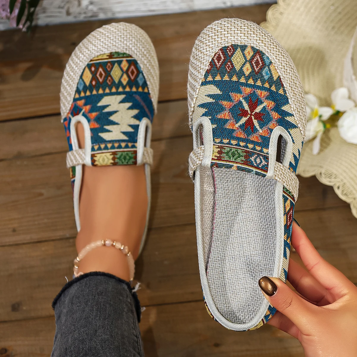 Women Ethnic Style Slippers Fa - Ethnic Fashion Walk 评论和价格