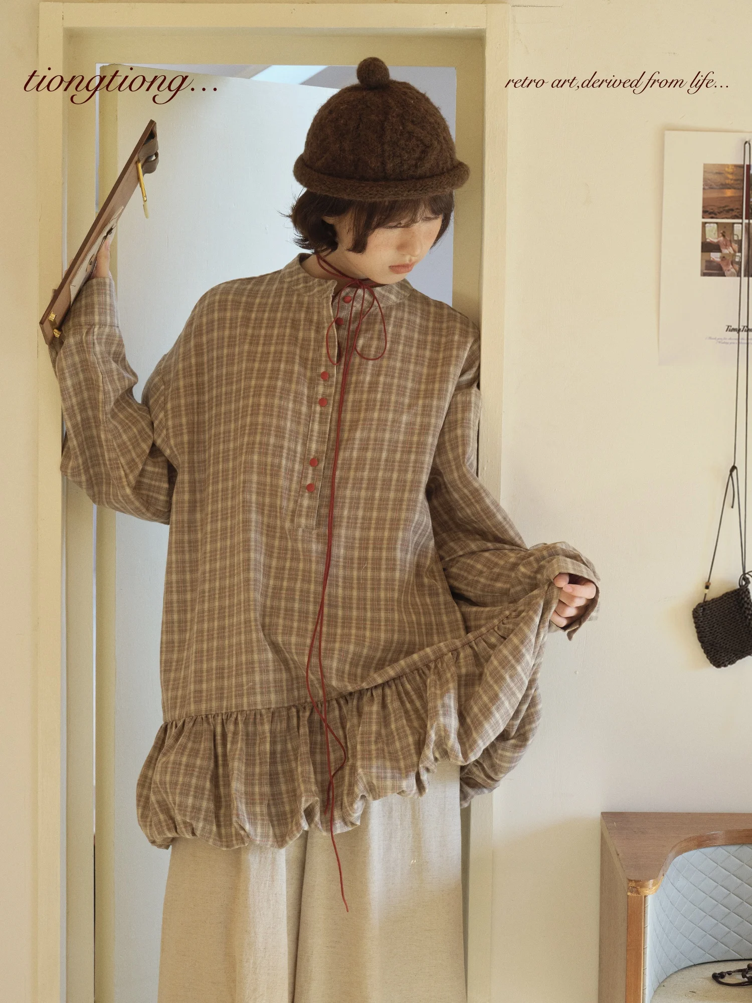 

TONGTIONG Japanese Sle Long Sve irt Women Loose Fit Plaid Flower Bud Design Spring Cotton Top Slimming Effect