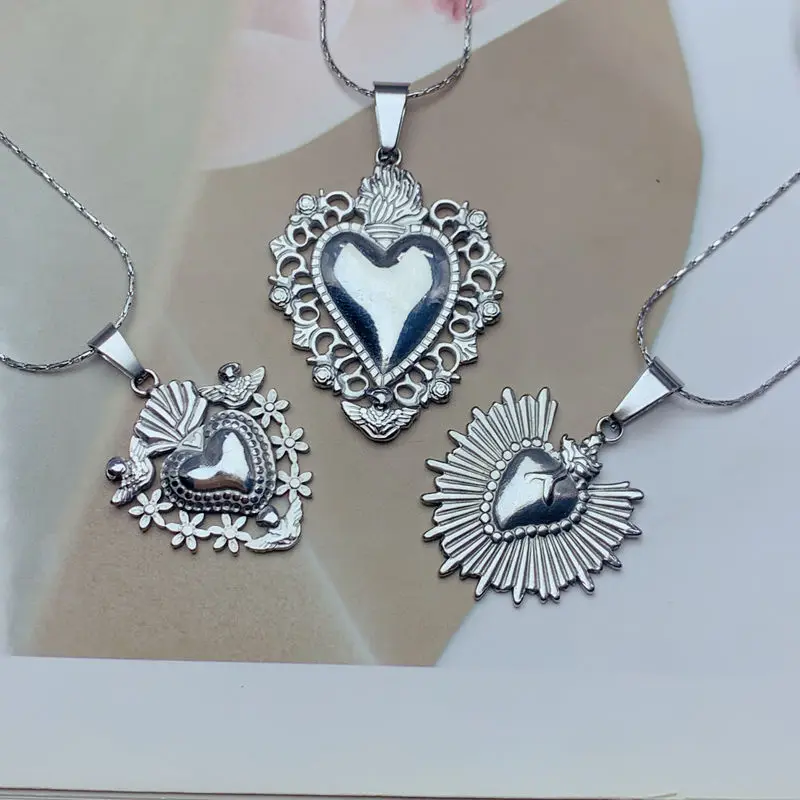 

Fashion Trends Stainless Steel Necklace For Women Snake Chain Heart Love Pendant Neck Jewelry
