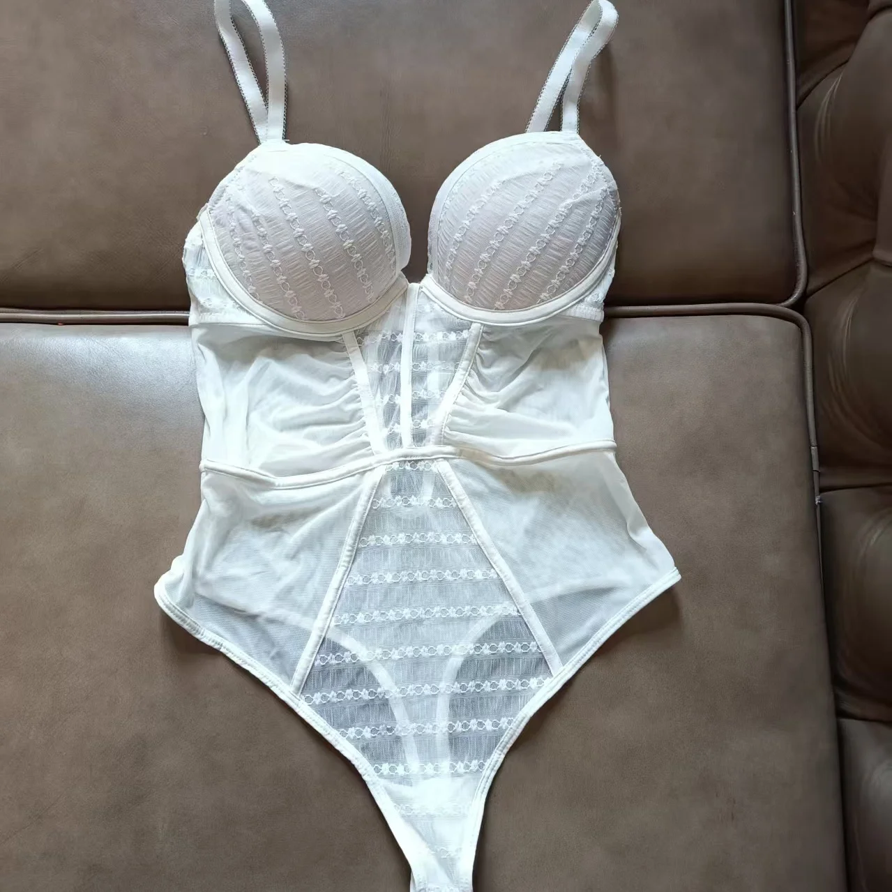 MELINDA CHERRY Body de encaje sexy para mujer, lencería con entrepierna abierta, ideal para la primavera, sensual, con abertu...
