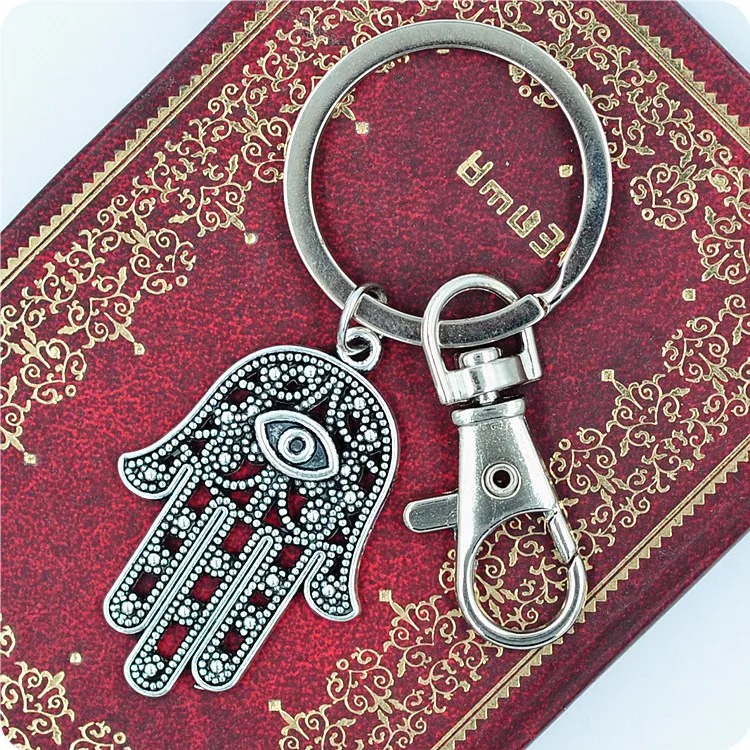Retro Palm Keychain Fatima Hand Hollow Palm Metal Keychain Pendant