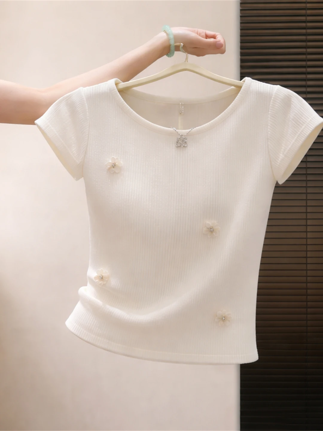 

Elegant Lady Style Ice Silk Short Sleeve Knitted Top round Neck Summer Design Floral 3D Print Women's Shirt Commute Korean Ve...