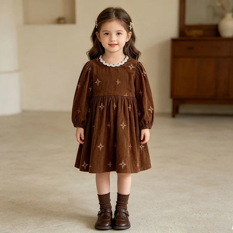 Girls' Dress Autumn New Long Sleeved Retro Girls' Korean Version Corduroy Embroidered Children's Dress