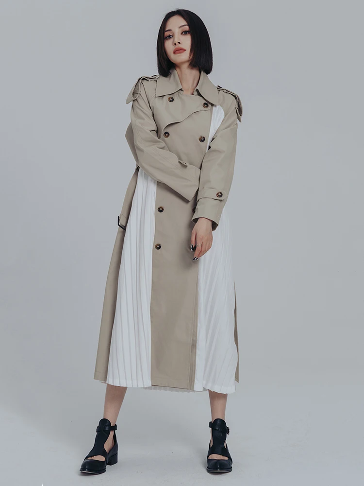 [EAM] Women Khaki Pleated Big Size Long Trench New Lapel Long Sleeve Loose Fit Windbreaker Fashion Spring Autumn 2024 1DF0722