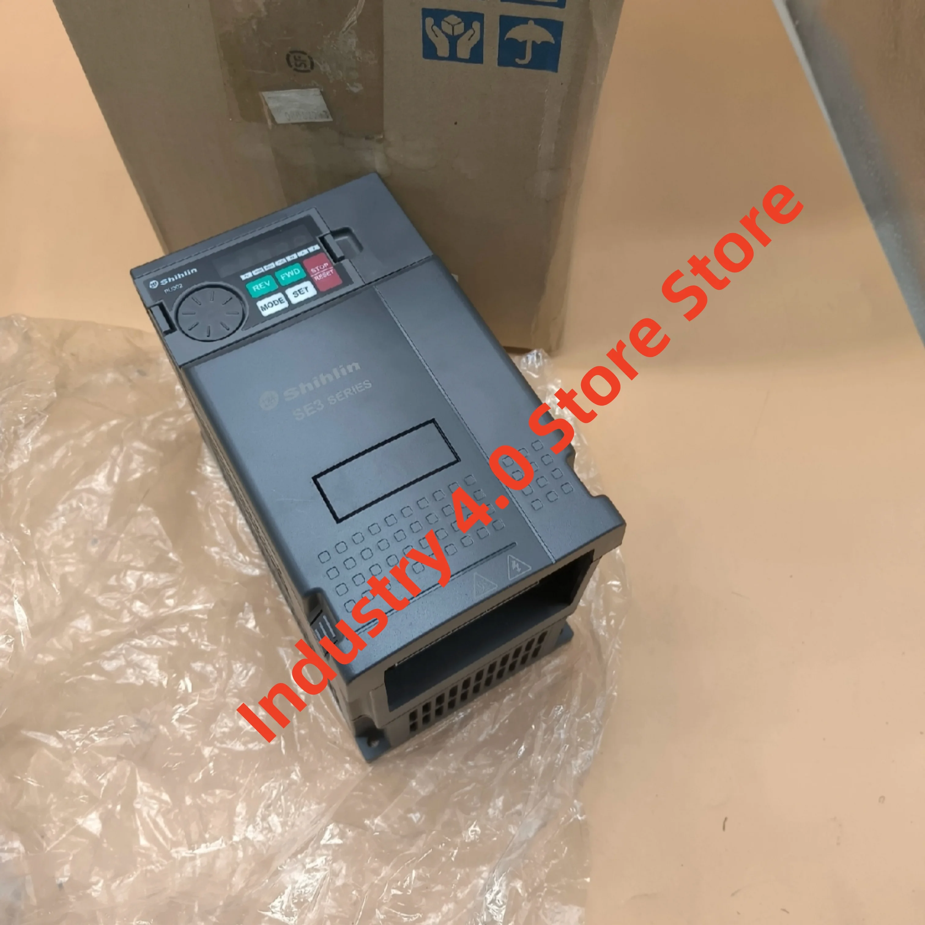 Convertidor de frecuencia marca SE3-043-22K nuevo