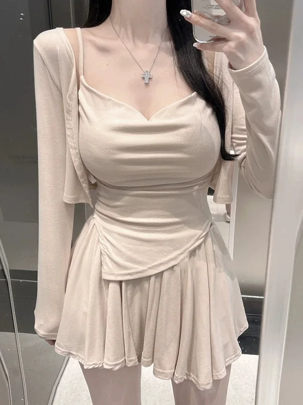 

Spring/winter Korean Version New Square Neck Sling+long Sleeve Slim Cardigan+high Waist Pleated Skirt Three Piece Set