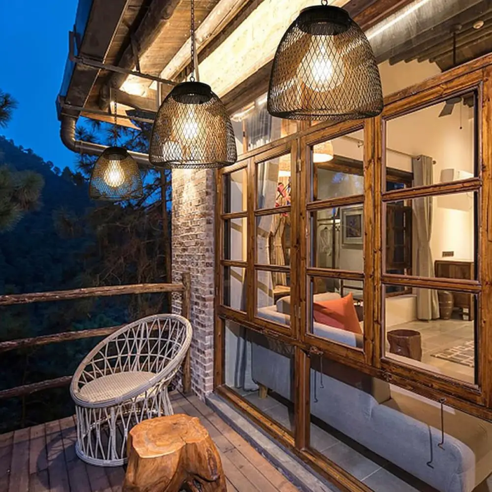 Solar Powered Rattan Hanging Lantern Outdoor Woven Pendant Light Waterproof Garden Path Yard Decorative Fixture