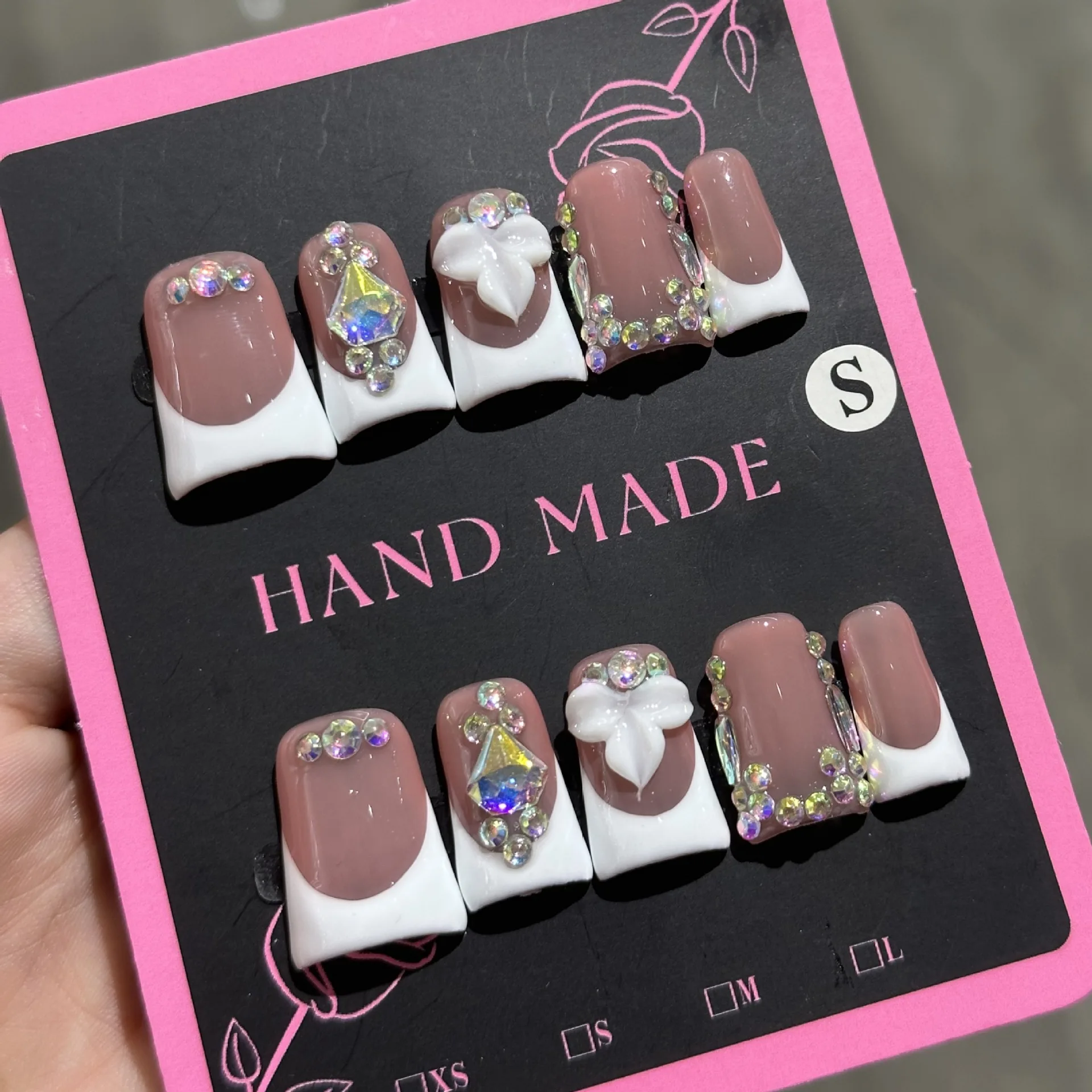 10 قطع من النمط الحلو والفتيات الراقية، منحوتات ثلاثية الأبعاد مرسومة يدويًا، كومة ماسية لامعة مصنوعة يدويًا أظافر فرنسية