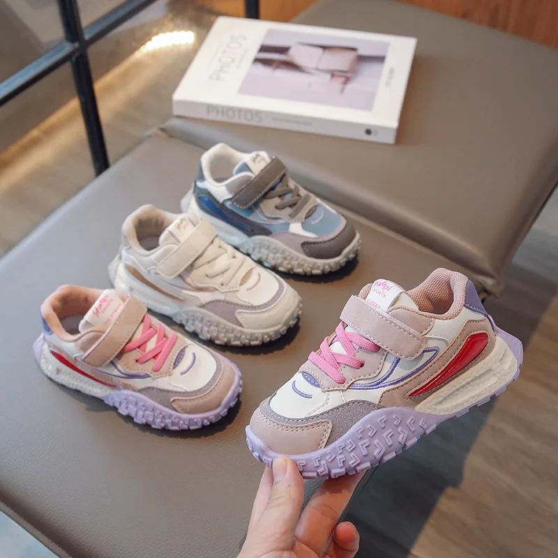 Scarpe da papà sportive per bambini 2024 primavera e autunno nuove scarpe Casual da ragazzo in pelle di moda in pelle marea