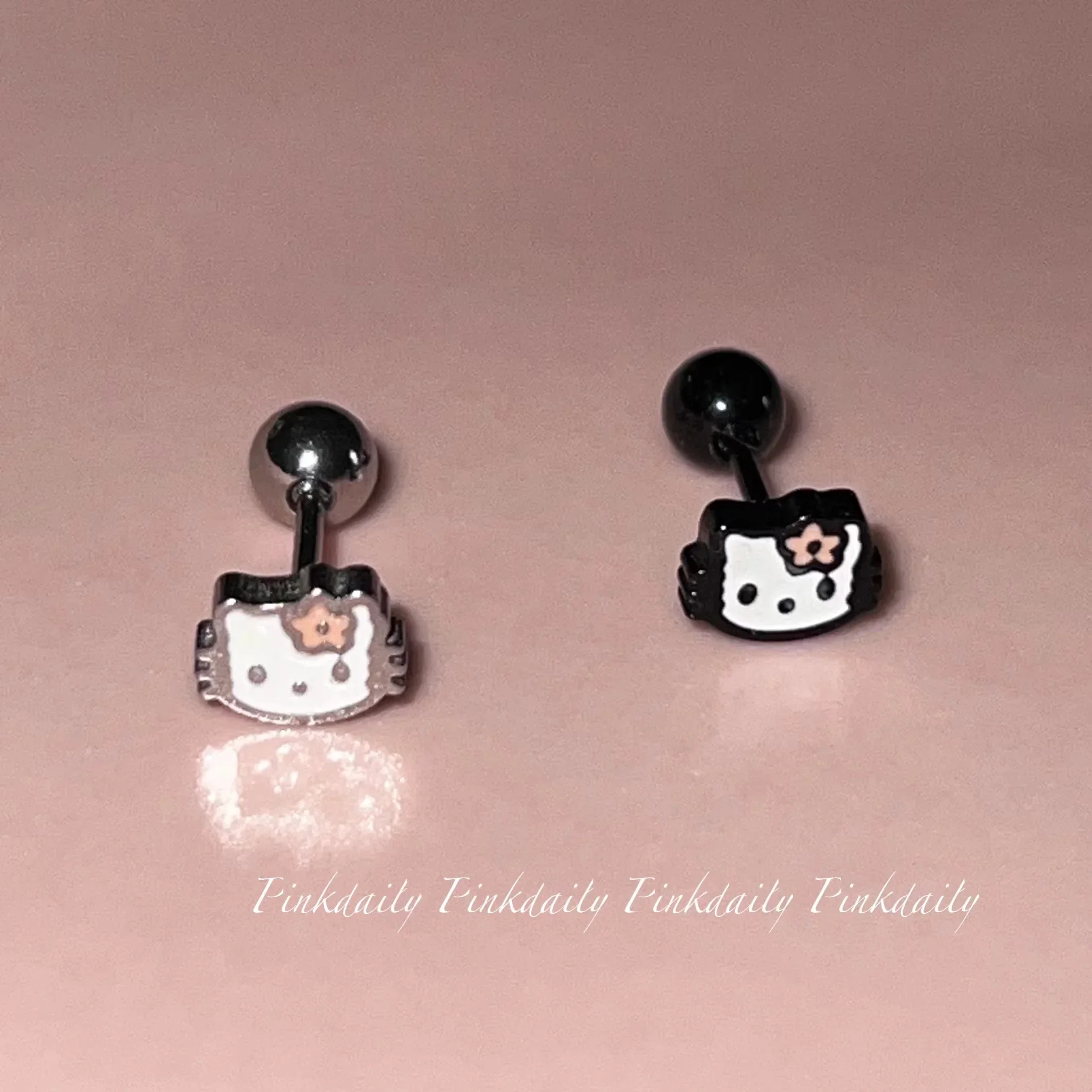 New Hello Kitty acciaio al titanio donna Sanrio Anime Cartoon oro argento orecchini a bottone orecchini trago cartilagine Piercing gioielli regalo