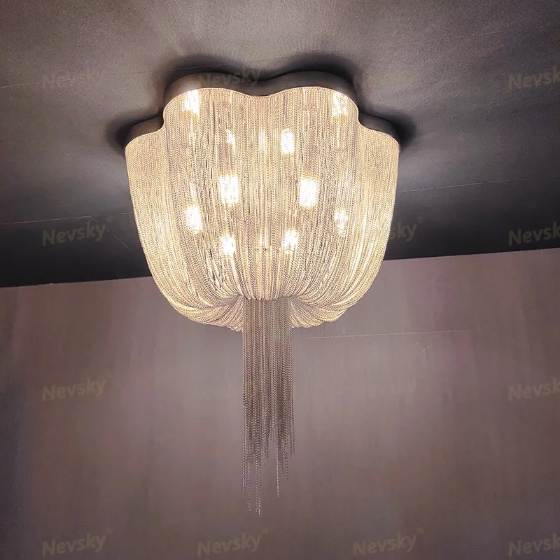 Lustre de teto com borla