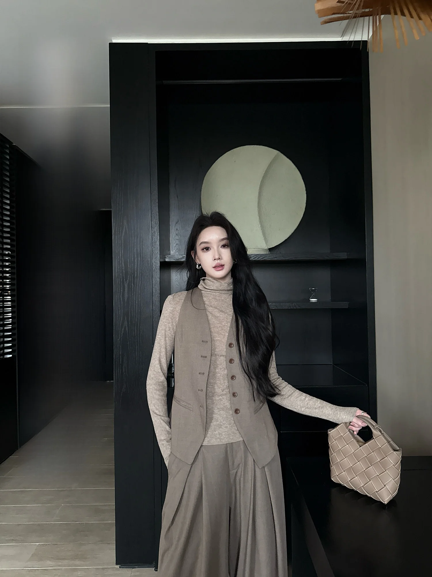 

Loose Wide Leg Pants Suit Vest Top Women's Faion Autumn 2025 New Sle V-Ne Single Button Closure Color Polyester B...