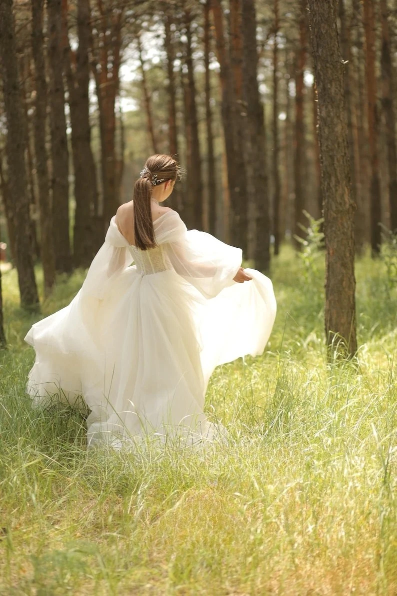 

Tulle Long Sleeves Boho Lace Corset A Line Wedding Dresses Long Sleeve Romantic White Simple Wedding Dress Bridal Dress