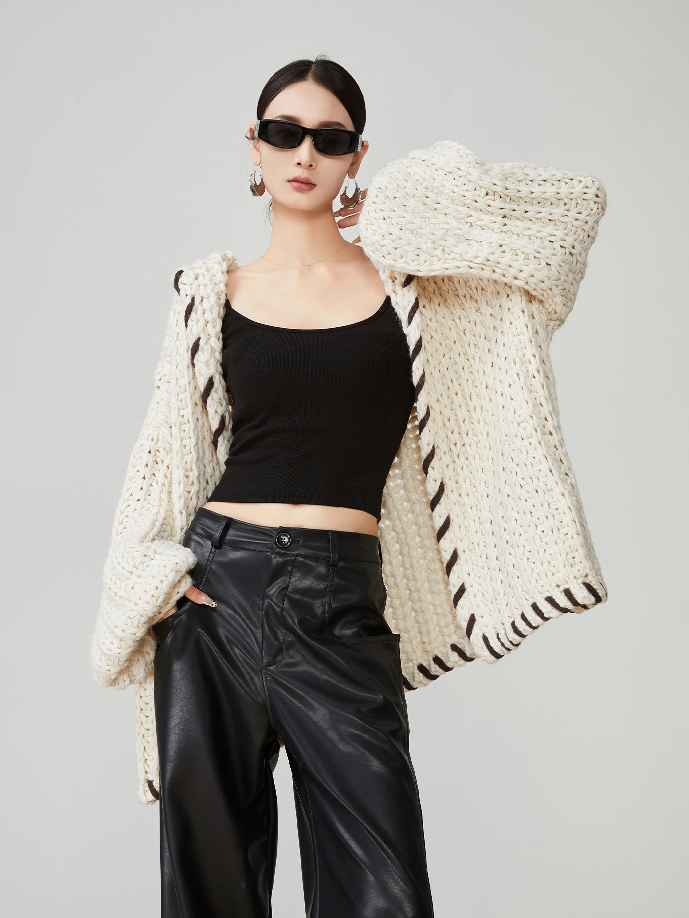 

Women's Loose Knitted Open Cardigan Soft Cozy Long Sve Hollow out Design Polyester Fiber Casual Sle Autumn Winter New Ar...