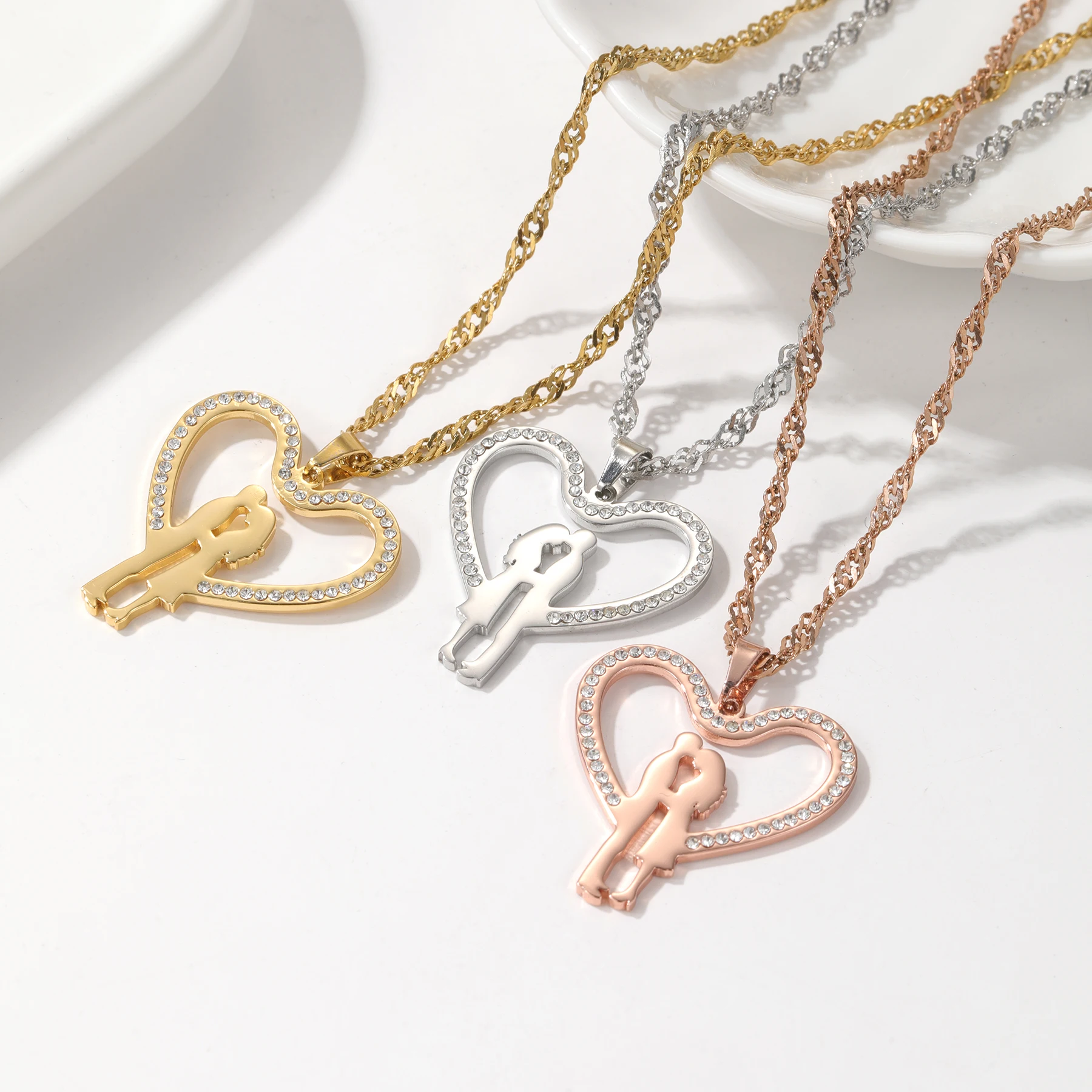 Personalized Couple Heart Crystal Custom Couple Name Etched Necklace 18K Gold Plated Pendant Jewelry Gifts for Women Gift