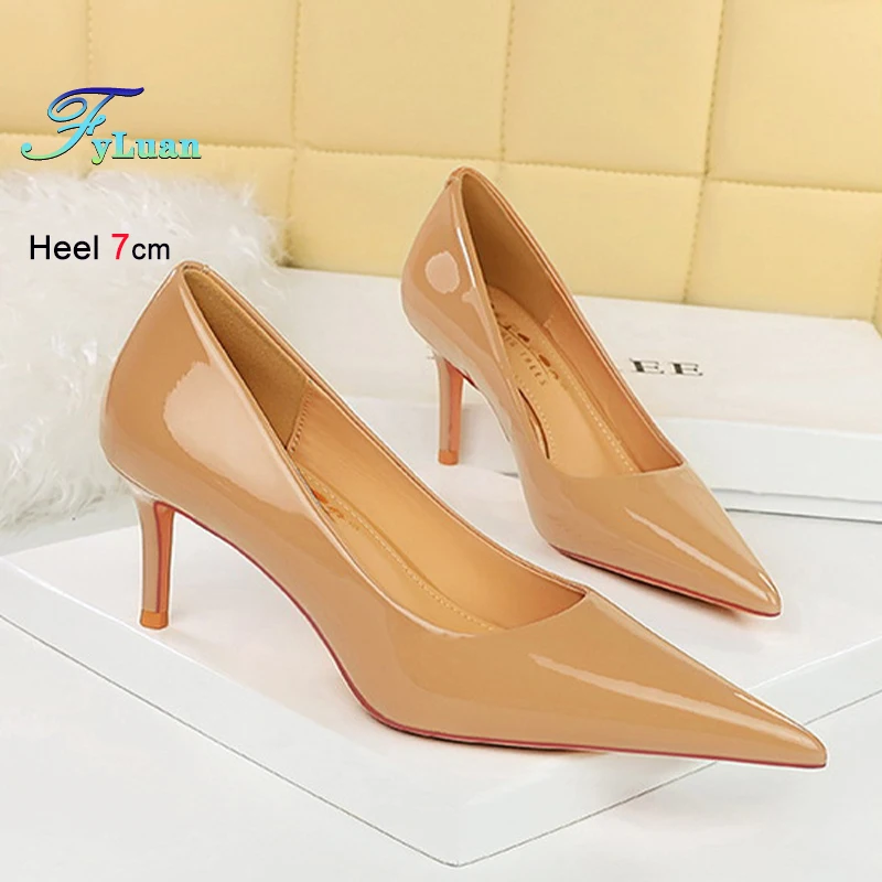 

Light Luxury 7cm Women Pumps Glossy Patent Leather Pointed Toe Shallow Mouth Ladies Temperament Classic High Heels Single Shoes