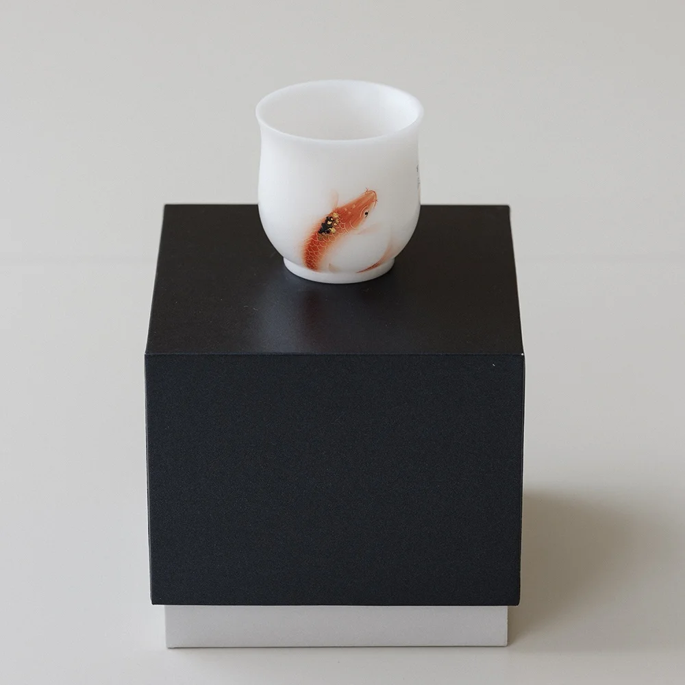 Jingdezhen Hand-Painted Yangliyu Porcelain Gold-Decorated Fish Playing Tea Cup Master Cup Drinking Tea Cup Vintage Style
