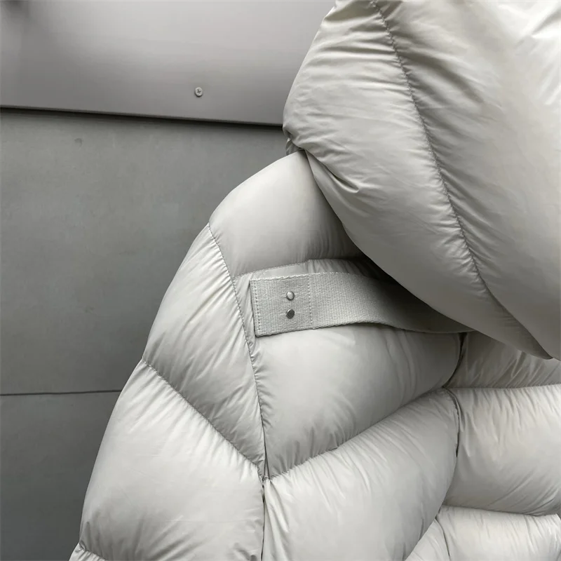 Giacca invernale da donna 2025 Nuova cerniera slim fit piumino con cappuccio 90 piumino d'anatra bianca imbottito caldo e spesso piumino da donna