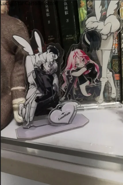 Regali Cosplay March Beast Joint Alien Stage Mizi Sua Periferico Doppio acrilico in piedi Ornamento da scrivania Decorazione Halloween Nuovo