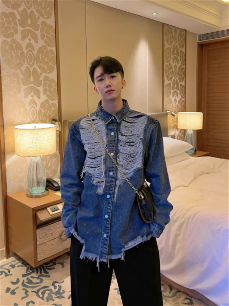 

Fashion Design sense ripped denim coat men 2023 spring and autumn trend loose casual to do old lapel jacket