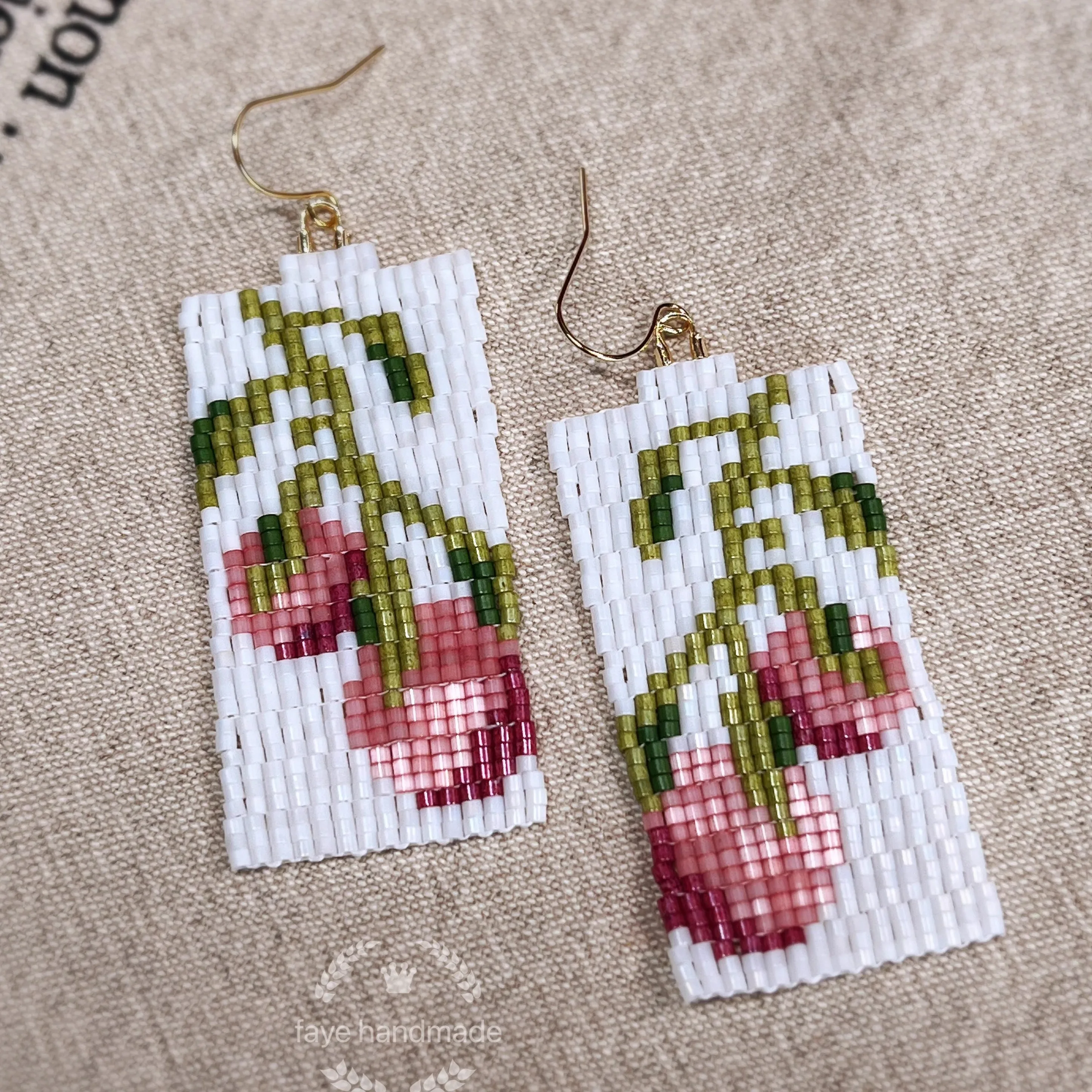 

Beaded earrings Gradient color Original Bohemia Cherry Trend Hand-woven Simple Alloy female Rice bead earrings