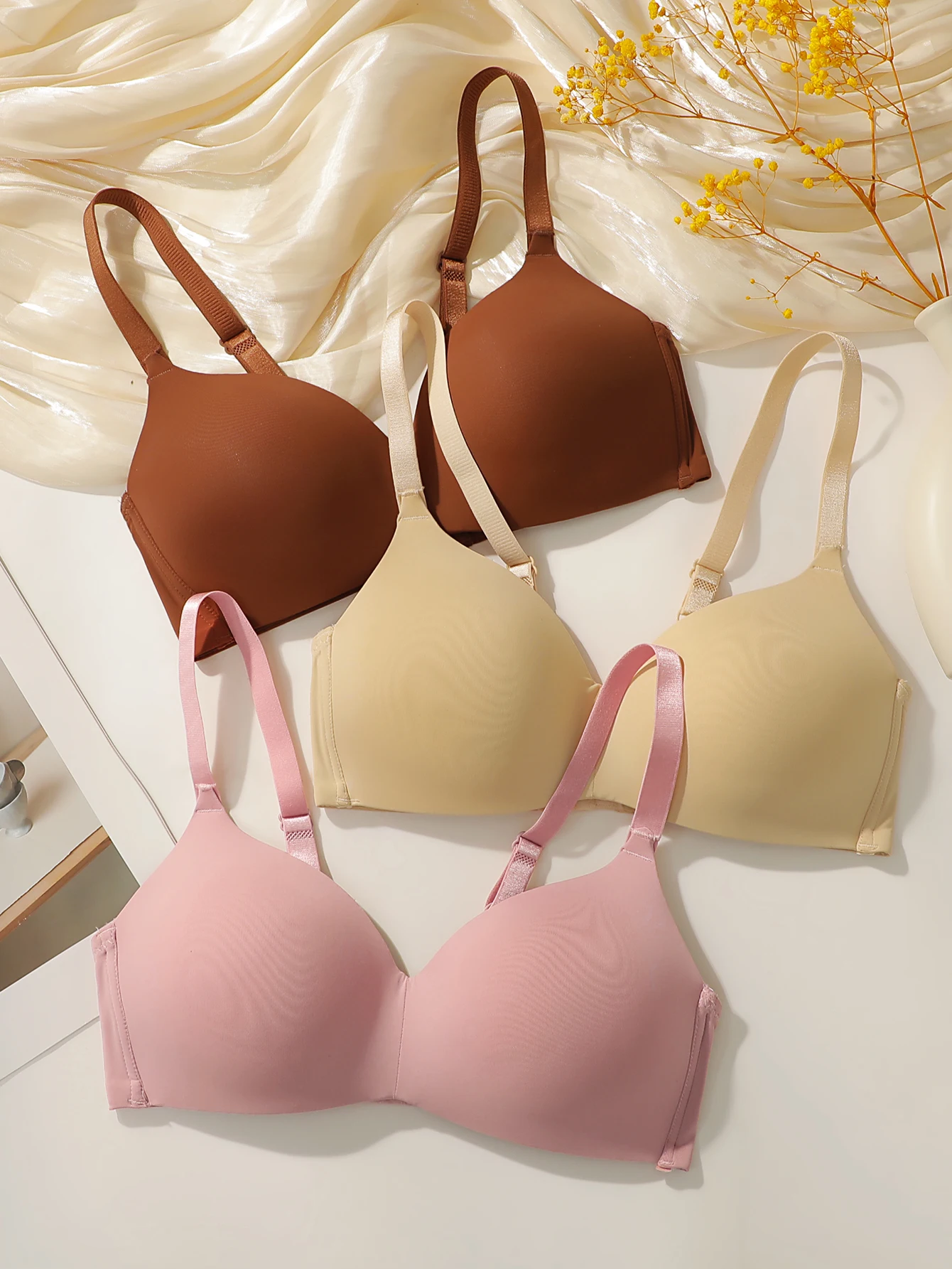 

Комплект из 3 бесшовных беспроводных бюстгальтеров без косточек, однотонных, для женщин, комфортные, с мягкими чашечками, легкая поддержка, топ-бра, мягкие повседневные бюстгальтеры-футболки