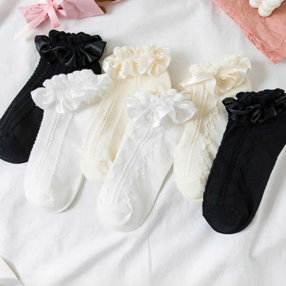 2 Pairs Cotton Lolita Socks Women's Ruffle Socks with Frill Black White Kawaii Lace Low Cut Socks Women Girls Sweet Hosiery