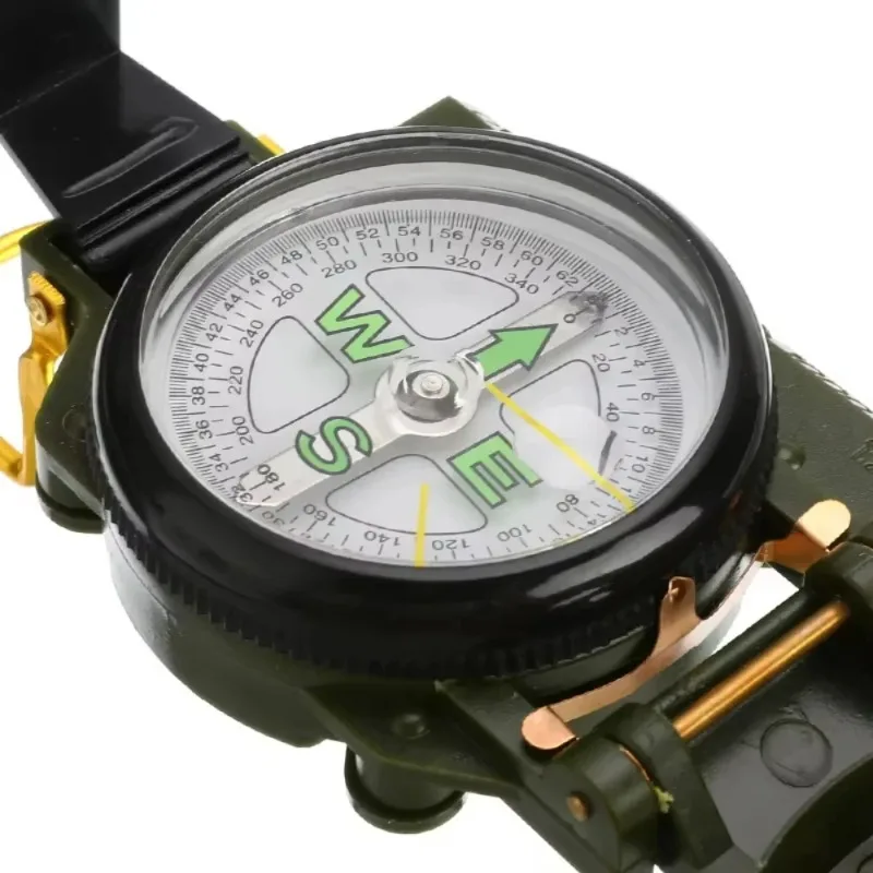 Outdoor Survival Compass Multifunctional Portable Plastic Directional Tactical Compass Sports Mountaineering Pointer Compass