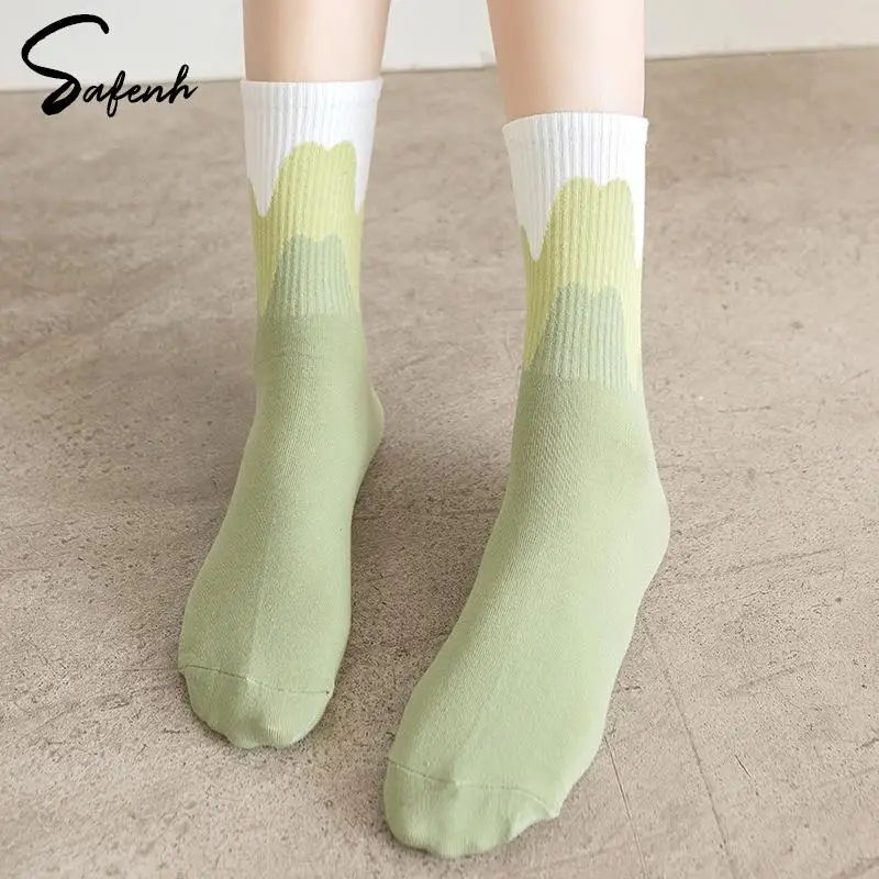 1Pair Fashion Women Cotton Socks Soft Spring Graffiti Socks Female Candy Color Middle Tube Socks For Women Student Sports Socks