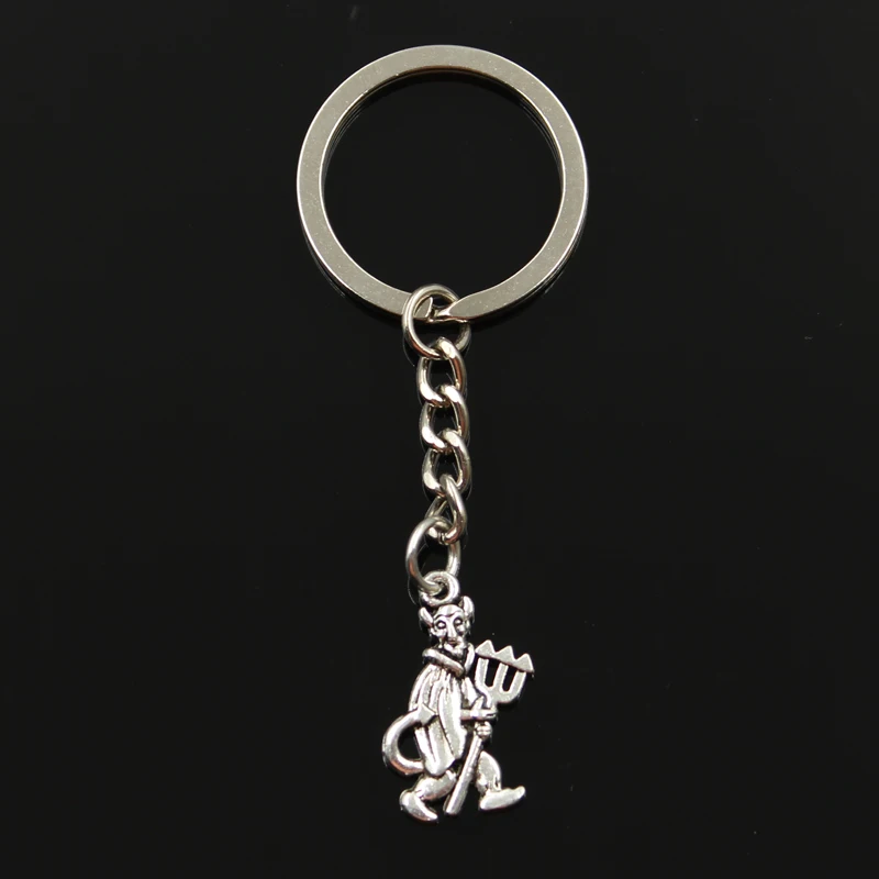 Porte-clés en métal, 30mm, bijoux Antique, pendentif démon Satan plaqué de couleur argent, démon Satan, 26x15mm
