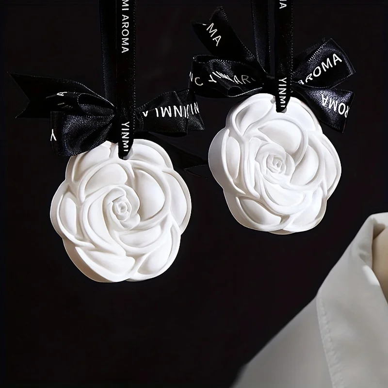 White flower-like car-mounted scented wax long-lasting incense deodorization fragrance pendant, beautiful and practical