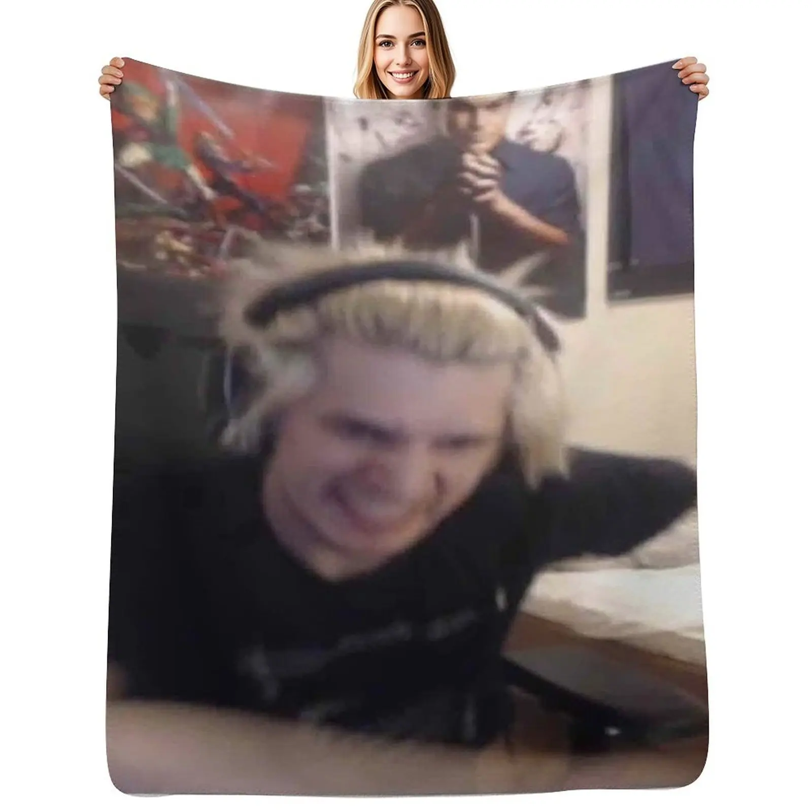 xQc SIX CONSOLES, TEN COMPUTERS Throw Blanket Sleeping Bag Beautifuls Hair Soft Blankets For Bed blankets ands Blankets