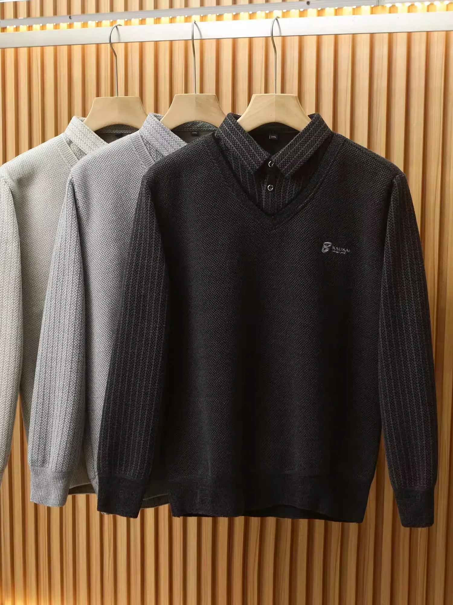 Csa Masculina de Malha com Efeito Duplo, Gola , Camada Interna Quente, Mistura de Aodão, Estilo Casual, Manga Longa,...