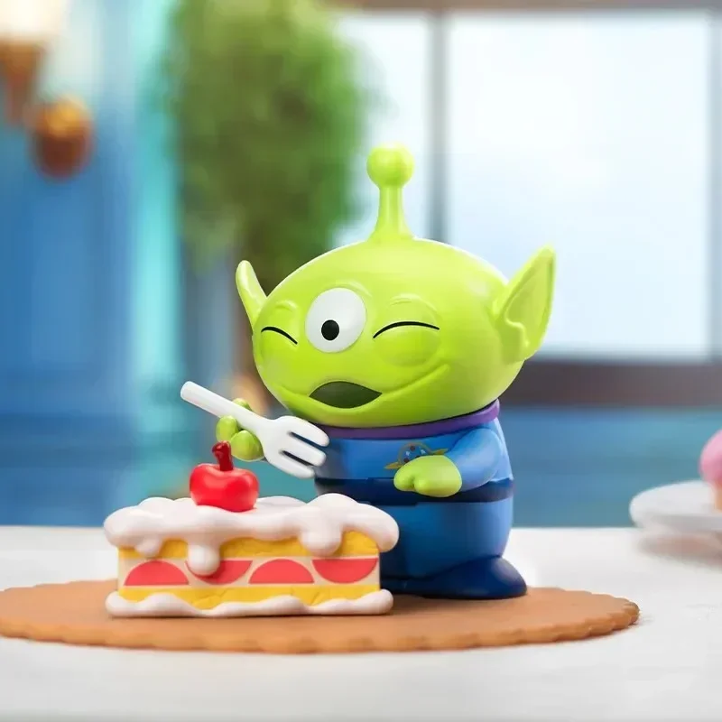 البوب مارت ديزني بيكسار الغريبة تجربة غامرة سلسلة صندوق أعمى تخمين حقيبة اللعب الأصلية دمية لطيف أنيمي الشكل الحلي هدية