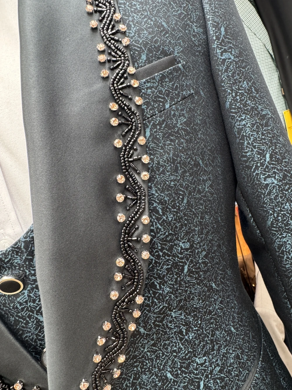 2025 Celebrity In Stock Crystals Men's Suit Hot Sale Single Breasted Handsome Tuxedo Banquet Jacket Vest Pants Groom Wear