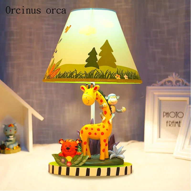 Creative cartoon giraffe desk lamp boy bedroom children's room lamp modern simple and lovely animal table lamp free shipping