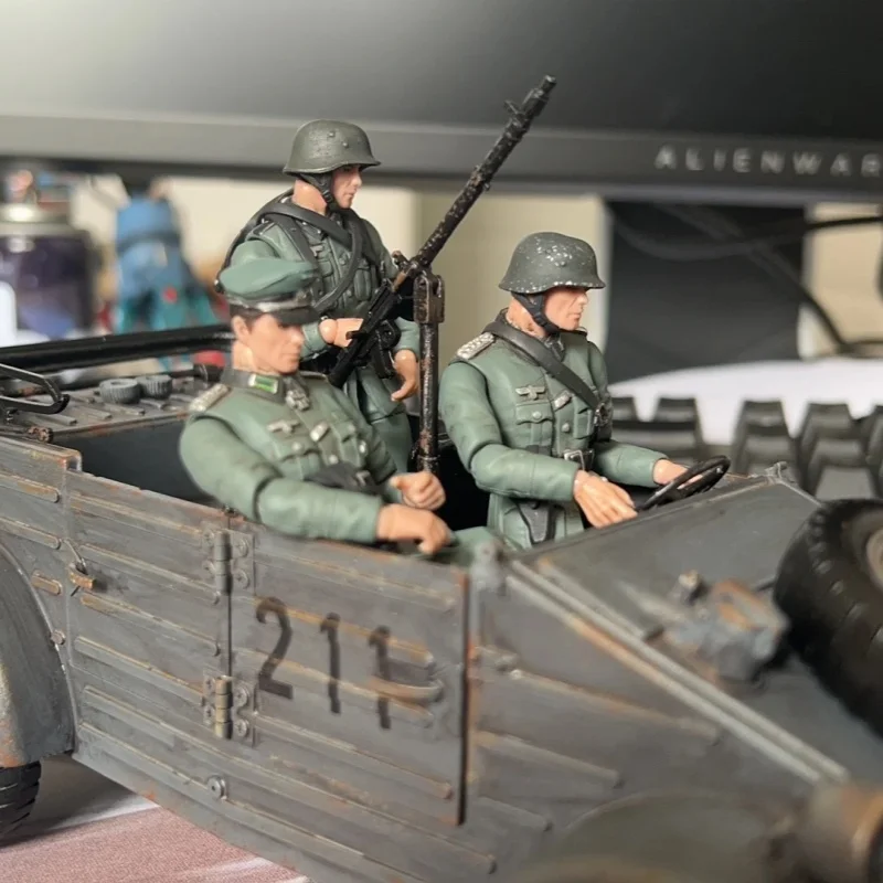 ジョイトイ 1/18スケール 第二次世界大戦 軍隊 アクションフィギュア - アニメテーマの模型玩具 コレクターとファン向け