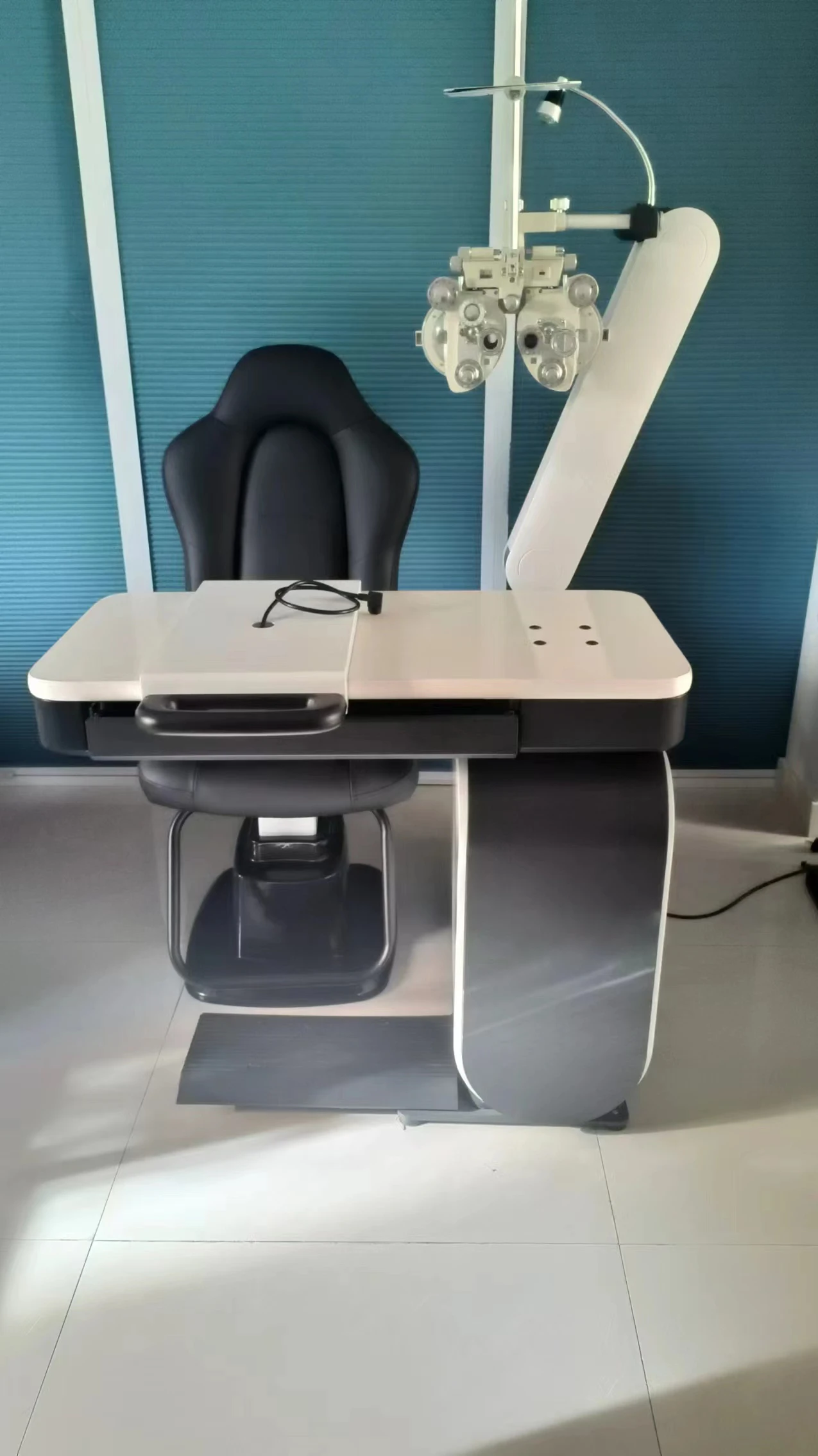 

Цена производителя Оптический магазин оборудования Регулируемая по высоте полностью автоматическое кресло для оптометрии LK-700B Офтальмологический блок