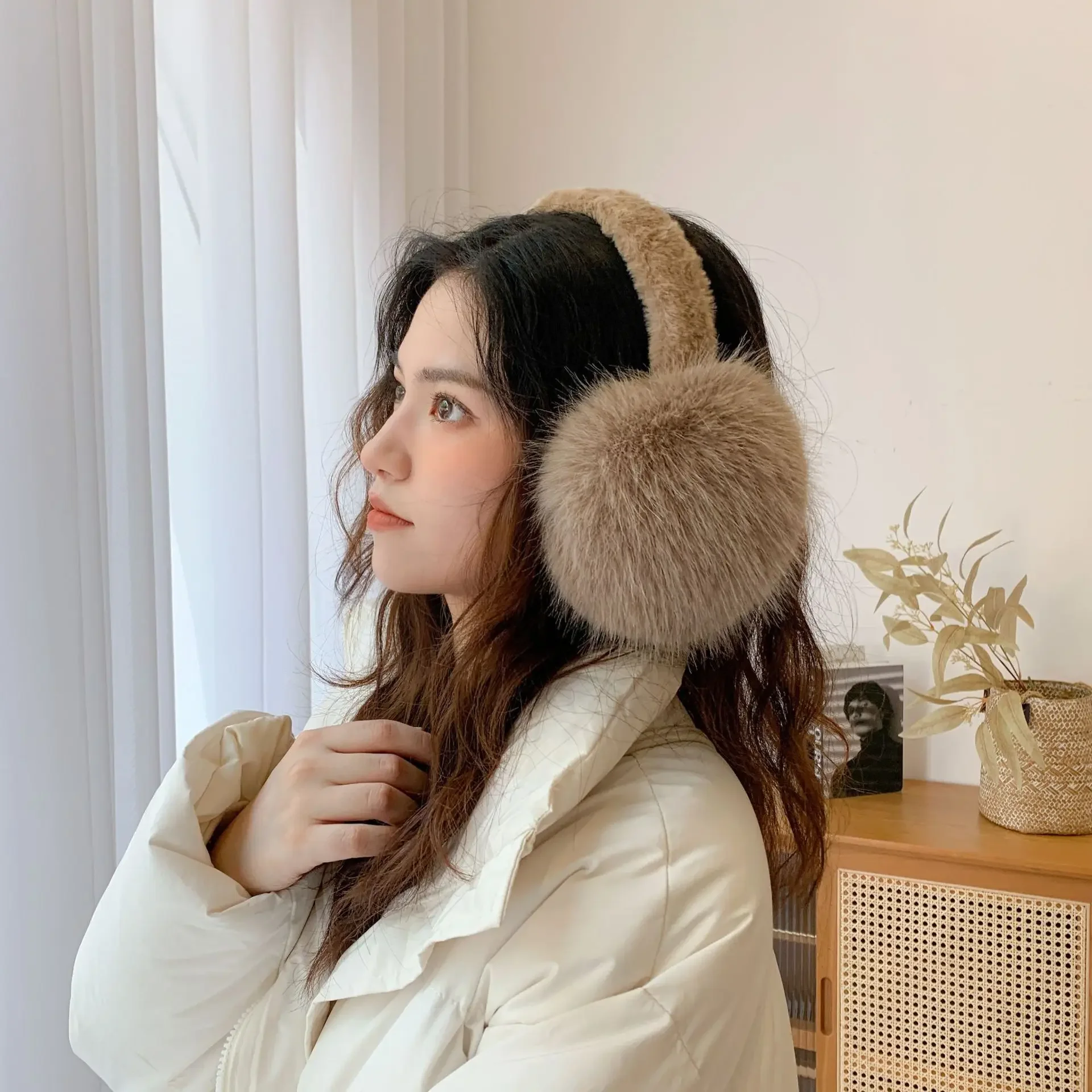 Folding Earmuffs Are Fashionable Warm Solid Color Imitation Fox Hair Light Simple Protection Bag Autumn Winter Anti-cold Cover