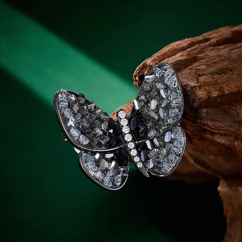 Chinese Style Auspicious Lucky Blessing Rebirth Black Crystal Butterfly Brooch Luxury Lapel Pin Jewelry Accessory For Suit Coat