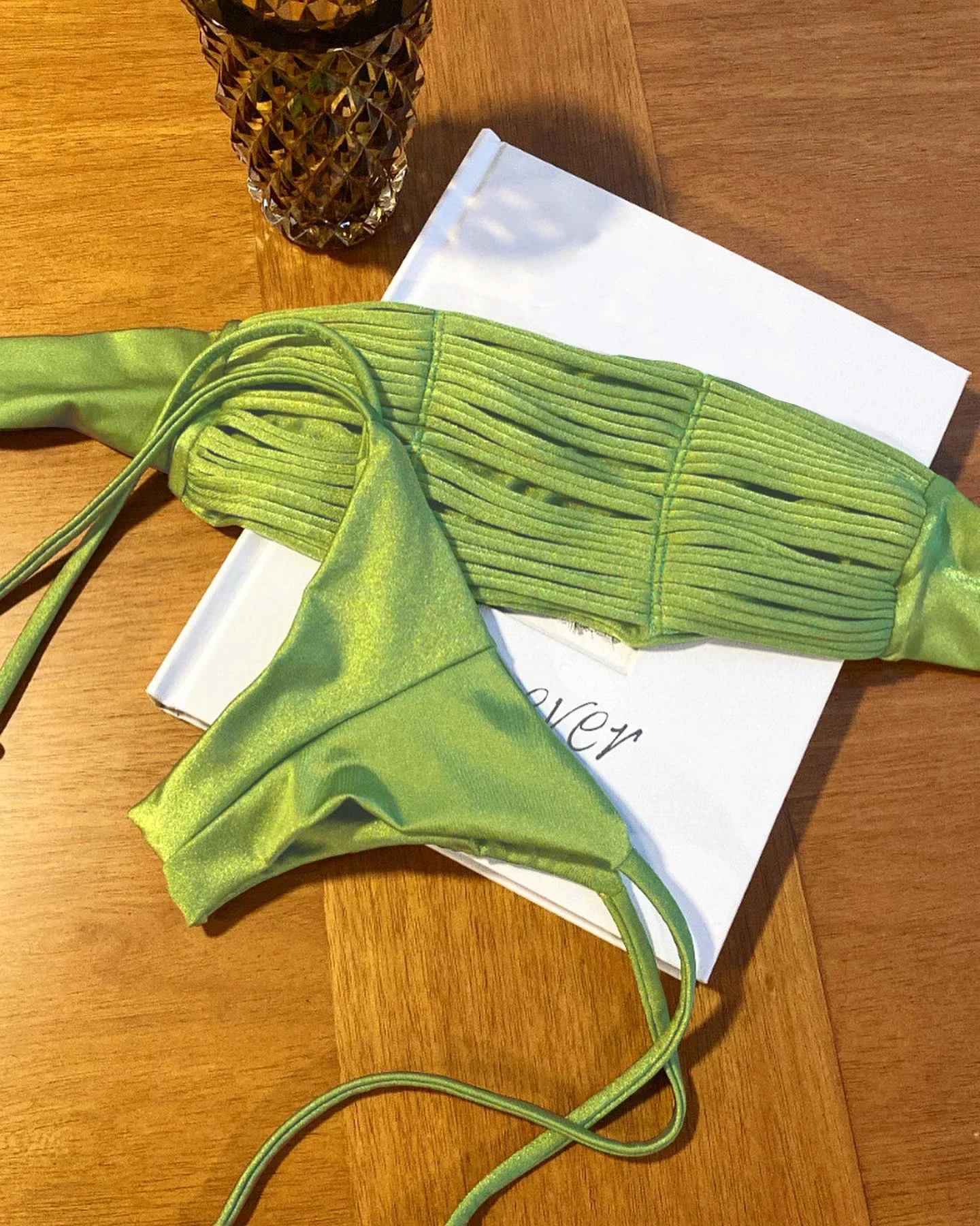 

Sexy Green Shimmer Bikini Set with Pleated Detail - Adjustable Straps and Stylish Look, Perfect for Beach Wear and Pool Parties