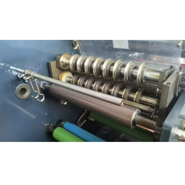 Mesin Pemotong Mati Putar Berkecepatan Tinggi untuk Komponen Inti Label Kertas Berperekat Kosong Termasuk Menara Motor