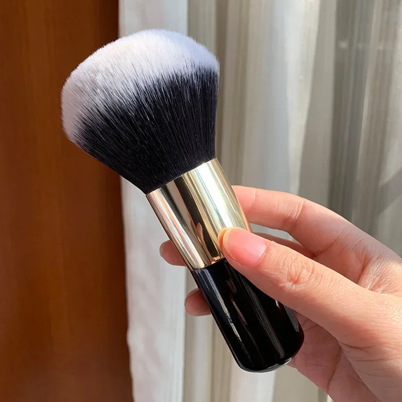 Large Size Powder Brush Professional Makeup Brushes Black Multifunctional Foundation Blush Sculpting Bronzer Brush Make Up Tools