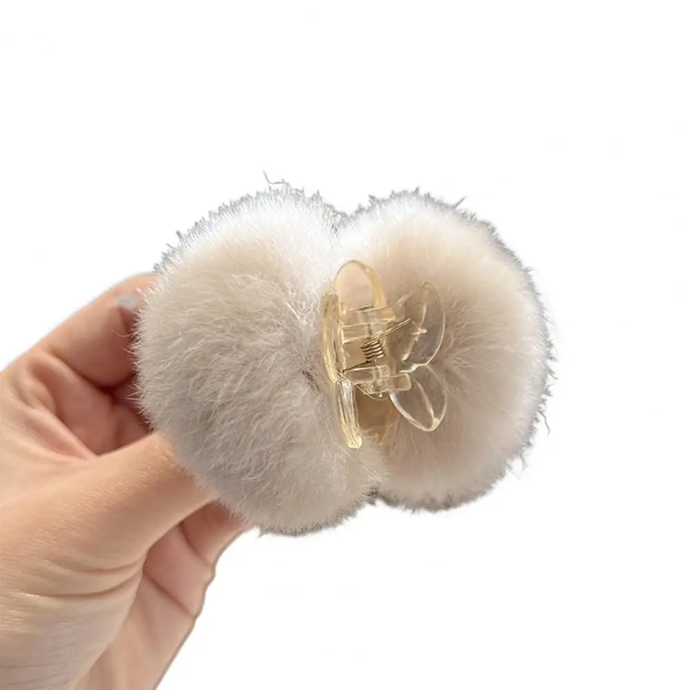 Hair Claw Strong Claws Fadeless Fall-resistant Non-shedding Non-slip Fluffy Fur Balls Fall Winter Plush Hair Clip Hair Accessory