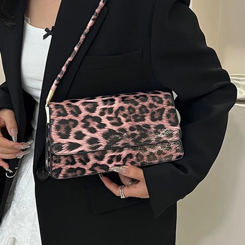 

2025 New Leopard Print Underarm Small Square Bag Autumn and Winter New Item Niche Texture Crossbody Shoulder Bag